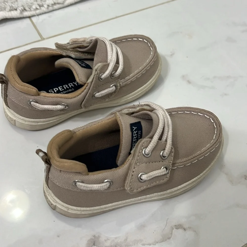 Toddler Boys Sperry Boat Shoes - Excellent Condition - Worn Once - Size 8M